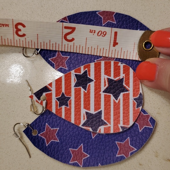 πHPβ€οΈπΊπ² American themed lightweight earrings, homemade, set of 2 πΊπΈ - Picture 2 of 3